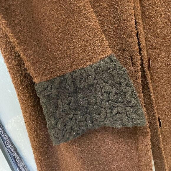 Sweater - Picture 4 of 5